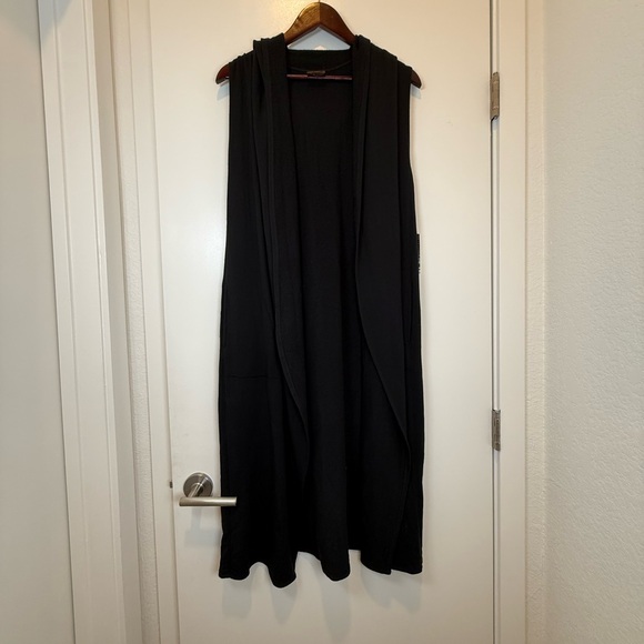 NWT Splits 59 Black Sleeveless Drape Vest - Picture 1 of 5